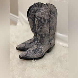 Laredo Leather Cowboy Boots size 9.5